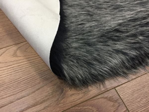 Giz Home Alaska Peluş Post Halı Siyah Kırçıllı