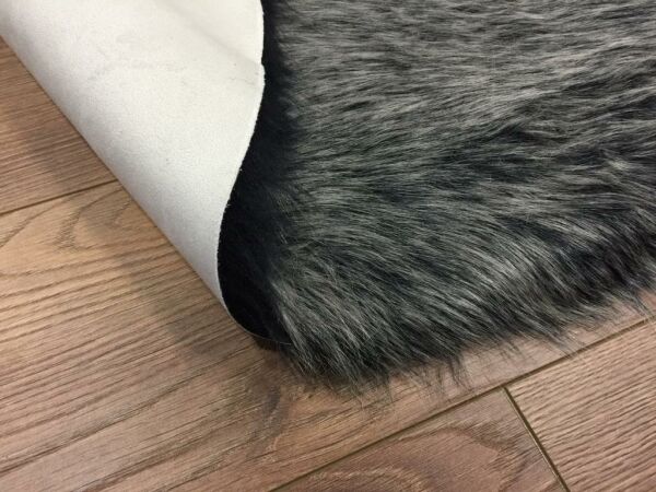 Giz Home Alaska Peluş Post Halı 120x180 Siyah Kırçıllı